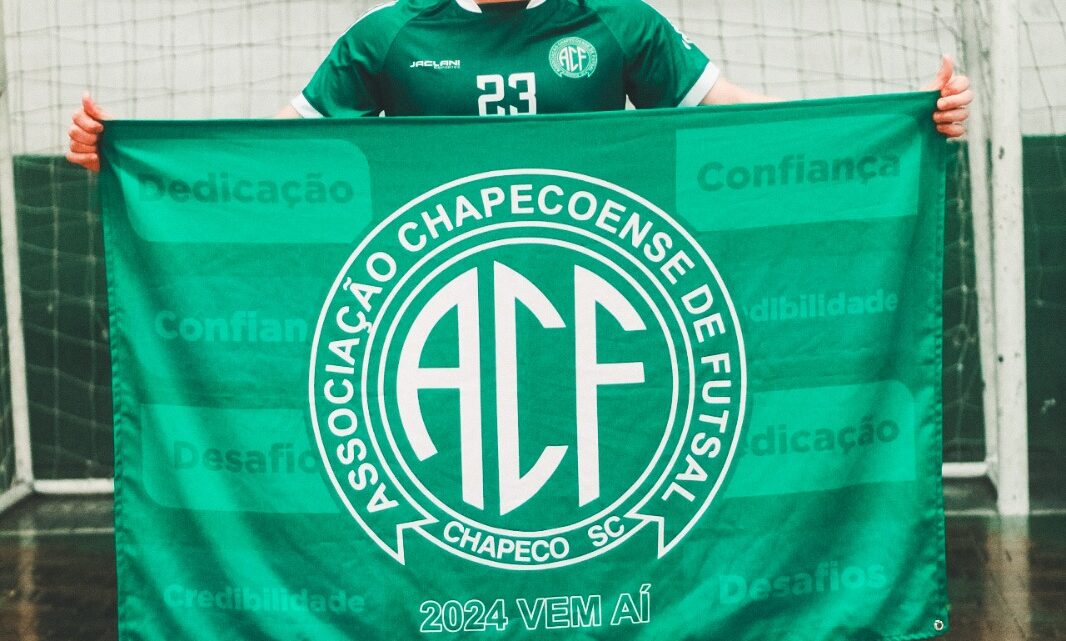 Chapecoense Futsal repatria William Bordignon