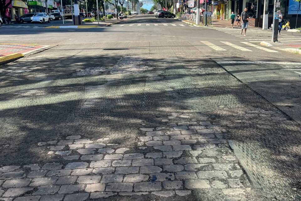 Primeiro asfalto da Avenida Getúlio Vargas será trocado depois de quase 50 anos