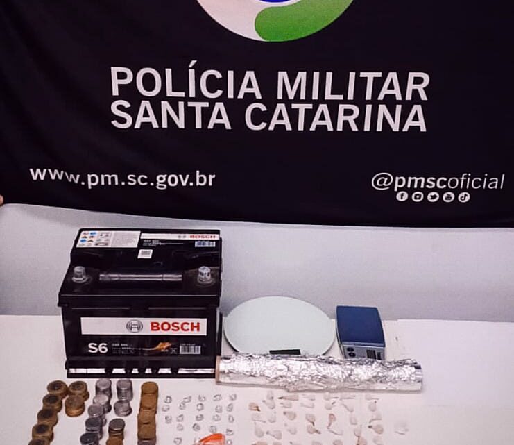 Polícia Militar prende duas pessoas por tráfico de drogas em Caçador