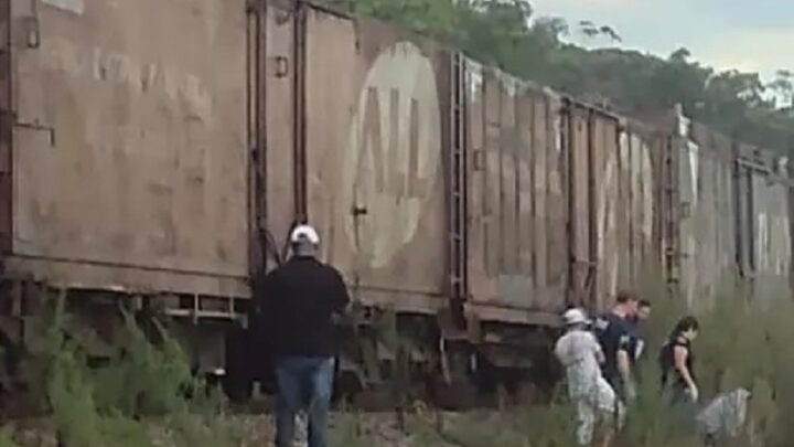 Homem é atropelado por trem em SC
