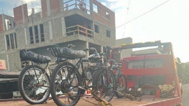Reclamações levam polícia a recolher bicicletas motorizadas no Centro de Xaxim