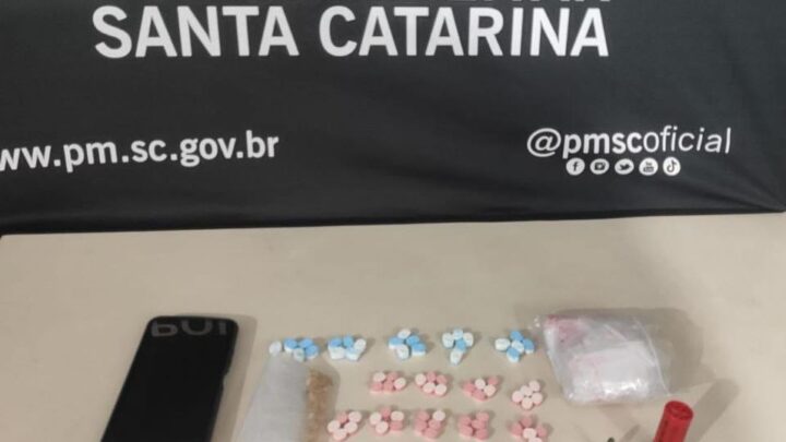 Homem é preso com drogas e munições no bairro Maria Goretti em Chapecó