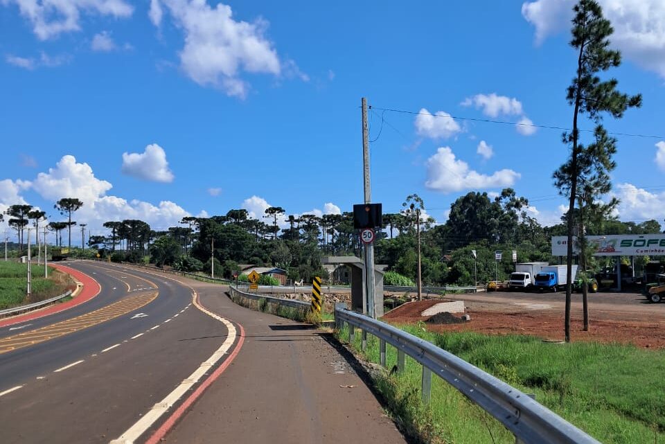 Prefeitura instala lombadas eletrônicas no Contorno Viário Extremo Oeste