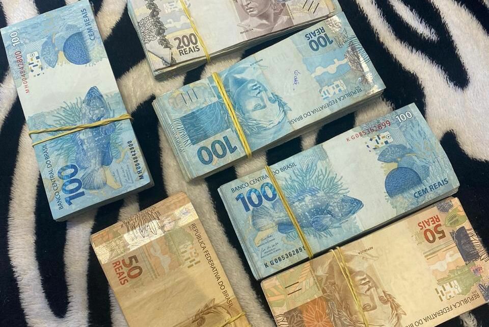 Polícia Federal deflagra operação no combate ao crime de contrabando e lavagem de dinheiro em SC