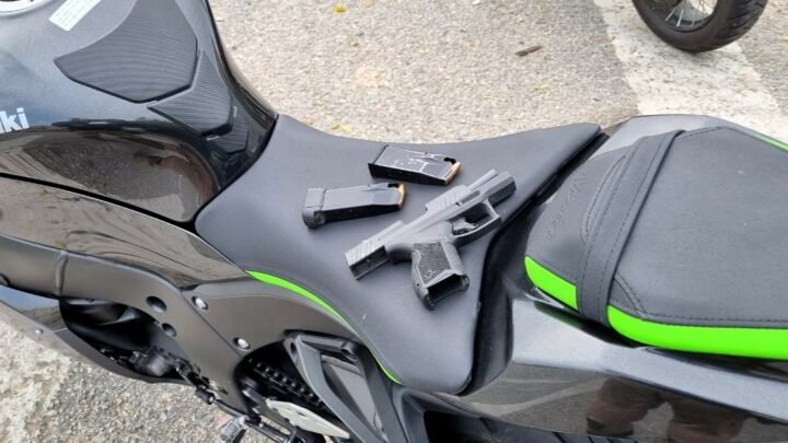 Homem procurado pela Justiça é preso com pistola carregada na BR-101