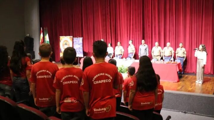 Programa Bombeiro Mirim deve atender 500 estudantes em Chapecó
