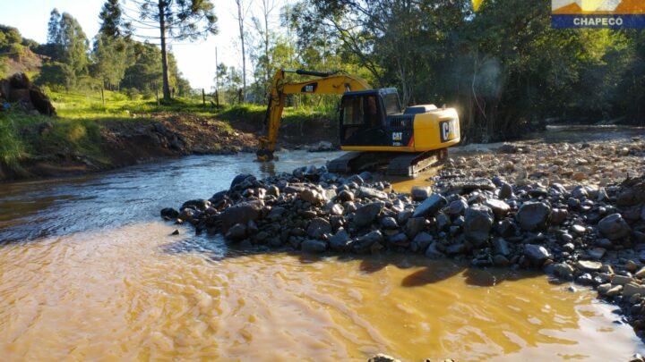 Retomada obra da ponte na Barra do Rio dos Índios