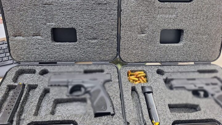 Motorista corta frente de ciclista, ameaça “passar fogo” e acaba com armas apreendidas em Chapecó