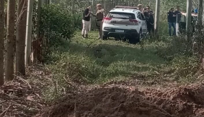 Polícia localiza mais três corpos em estado de decomposição enterrados no Sul