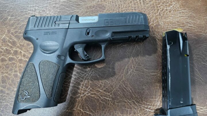 Adolescente é apreendida com drogas e arma no Oeste de SC