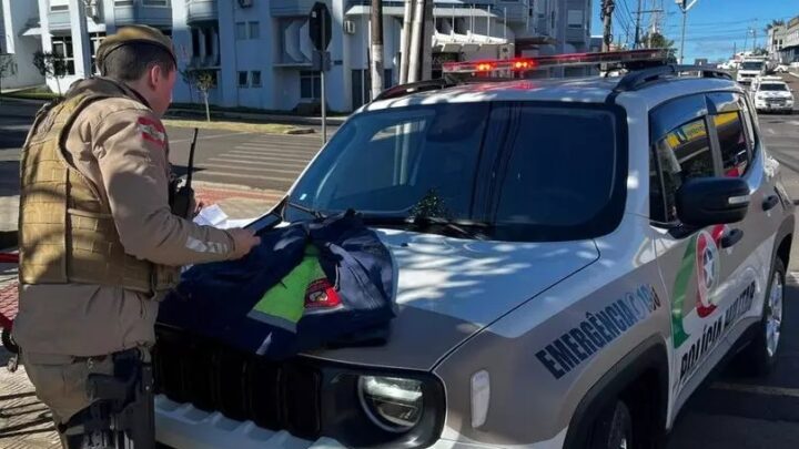 Argentino é flagrado usando farda do Corpo de Bombeiros de SC