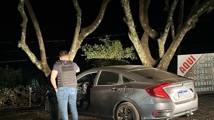 Vendedor é assaltado durante test drive e bandido foge com carro em Chapecó