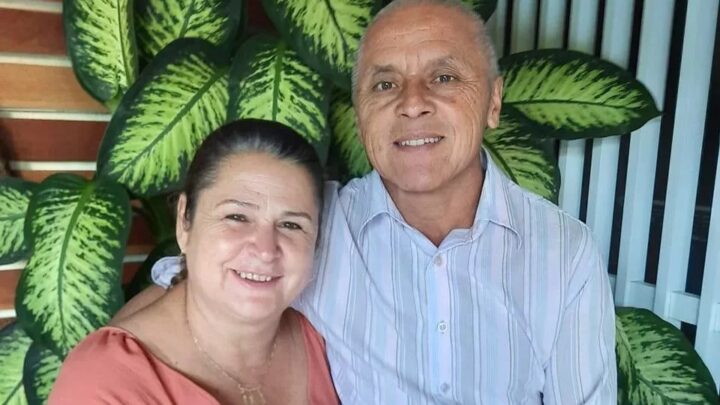 Casal morre após carro cair em rio no Alto Vale do Itajaí