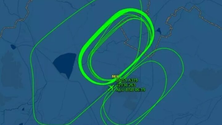 Avião presidencial de Lula aterrissa após 5h voando em círculos