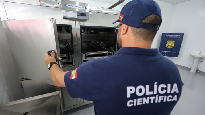 Jorginho Mello inaugura nova instalação para o trabalho de medicina legal da Polícia Científica em Chapecó