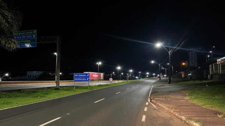 Prefeitura de Chapecó conclui iluminação do acesso para a BR-282