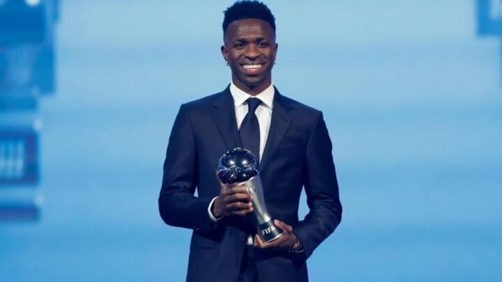 Vini Jr. é eleito o melhor jogador do mundo pela FIFA