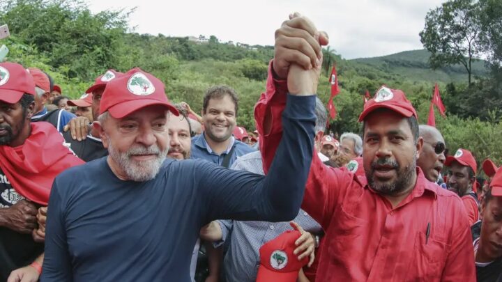 MST pressiona governo Lula a assentar 100 mil famílias