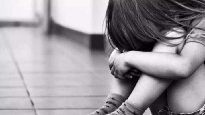 Marido de babá é indiciado por estupro de criança de seis anos em SC