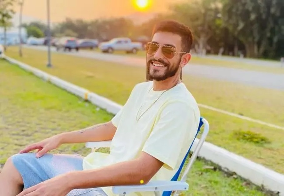 Jovem morre em grave acidente após carro colidir contra poste em Pomerode Jovem morre em grave acidente após carro colidir contra poste em Pomerode