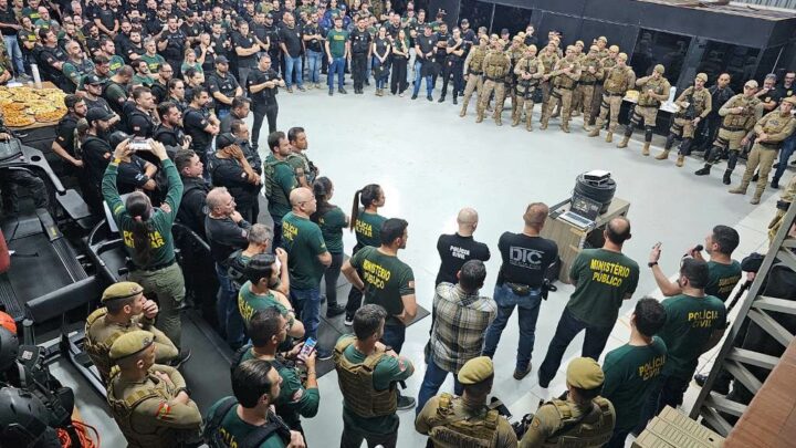 Megaoperação envolve mais de 400 policiais e cumpre mandados em Chapecó e outras cidades de SC e PR