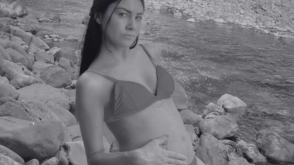 Grave acidente mata mulher grávida de 6 meses na BR-101 Grave acidente mata mulher grávida de 6 meses na BR-101