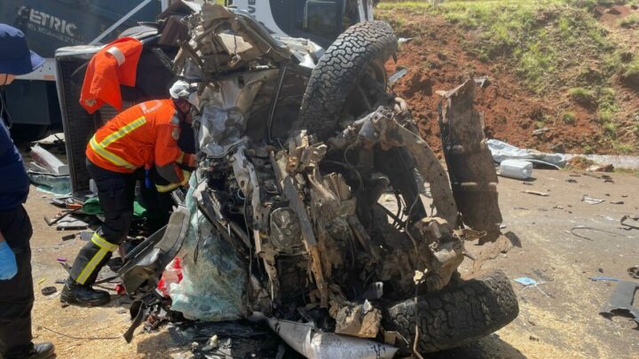 Gravíssimo acidente deixa mortos e feridos em rodovia de SC; veja fotos