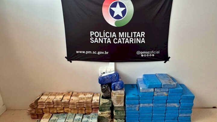 Mais de R$ 800 mil e 60 kg de drogas são apreendidos em São José