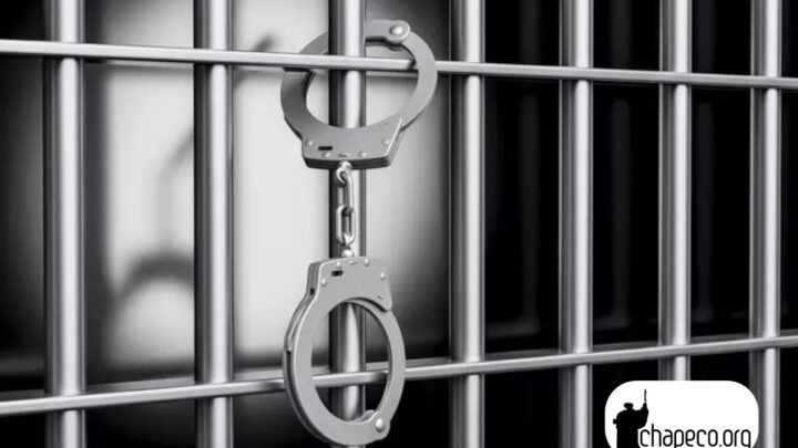 Homem com 113 boletins de ocorrência é preso após tentar invadir casa de policial em SC