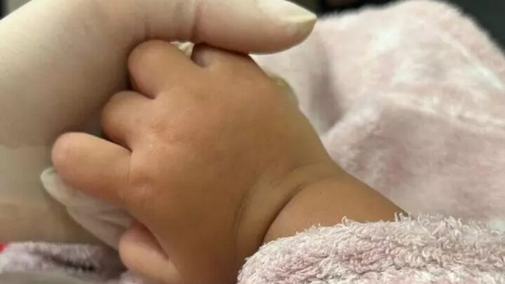 Restos mortais de bebê são descobertos durante escavação no quintal