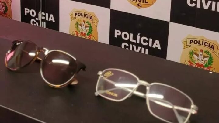 Mulher é flagrada furtando óculos de R$ 2 mil em ótica de SC