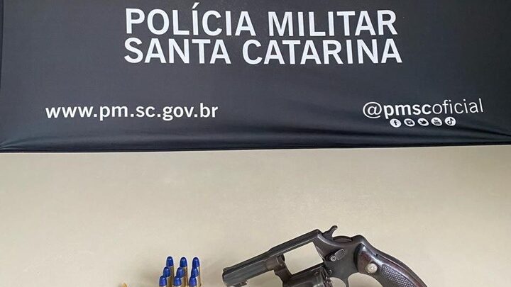 Homem de 41 anos é preso por porte ilegal de arma de fogo em Chapecó