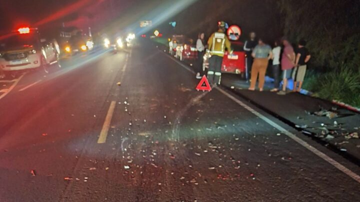 Motorista “costura” entre veículos, causa acidente e foge em Chapecó