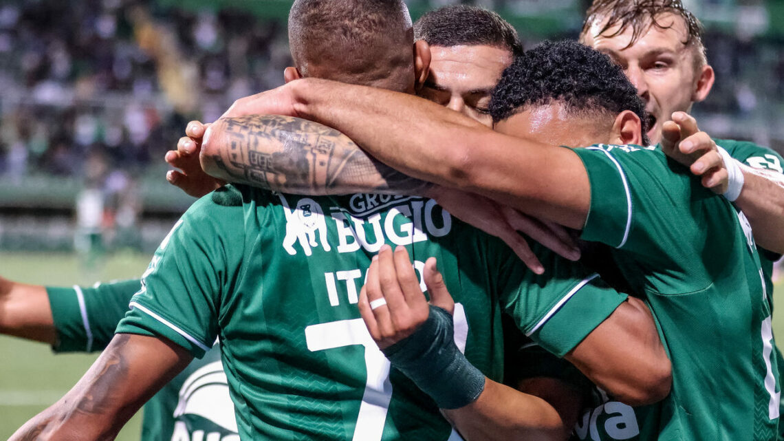 Chapecoense vence o Cuiabá e entra o G4 da Série B Chapecoense vence o Cuiabá e entra o G4 da Série B