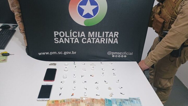 Adolescente de 16 anos é apreendida por tráfico de drogas em Chapecó