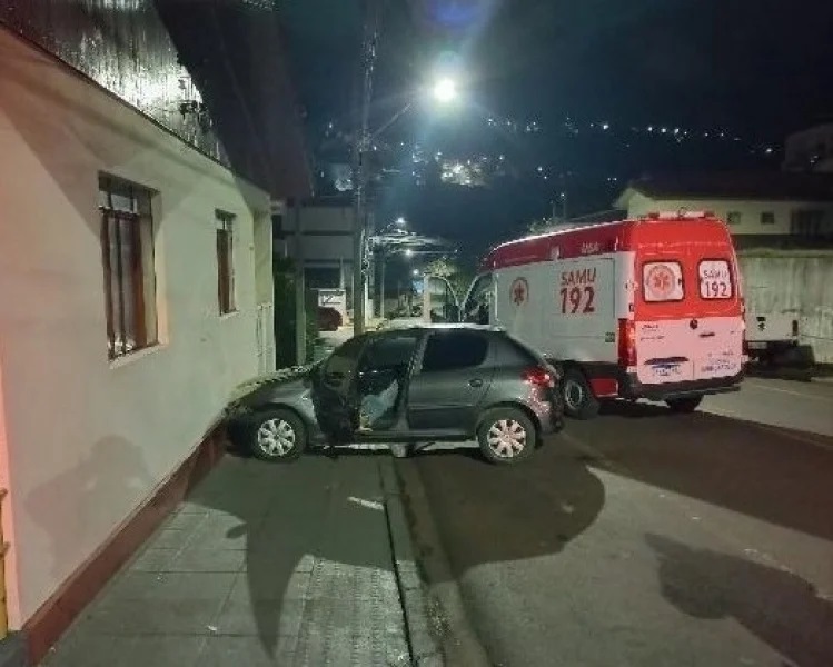 Idoso de 75 anos morre após passar mal ao volante em Herval d´Oeste Idoso de 75 anos morre após passar mal ao volante em Herval d´Oeste