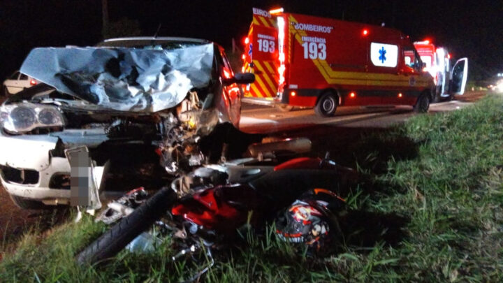 Fuga após colisão: motociclista e adolescente ficam feridos na SC-155