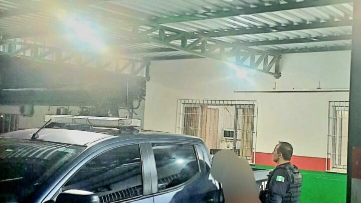 Criança é encontrada sozinha em via pública e caso termina com a prisão do pai em Chapecó
