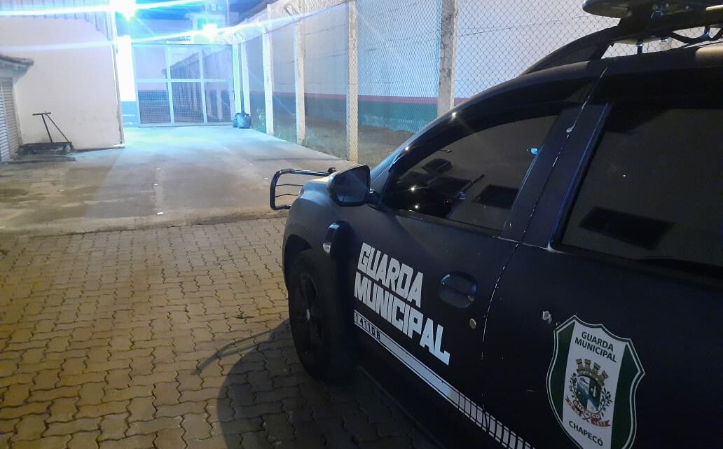 DJ é preso durante fiscalização no centro de Chapecó DJ é preso durante fiscalização no centro de Chapecó