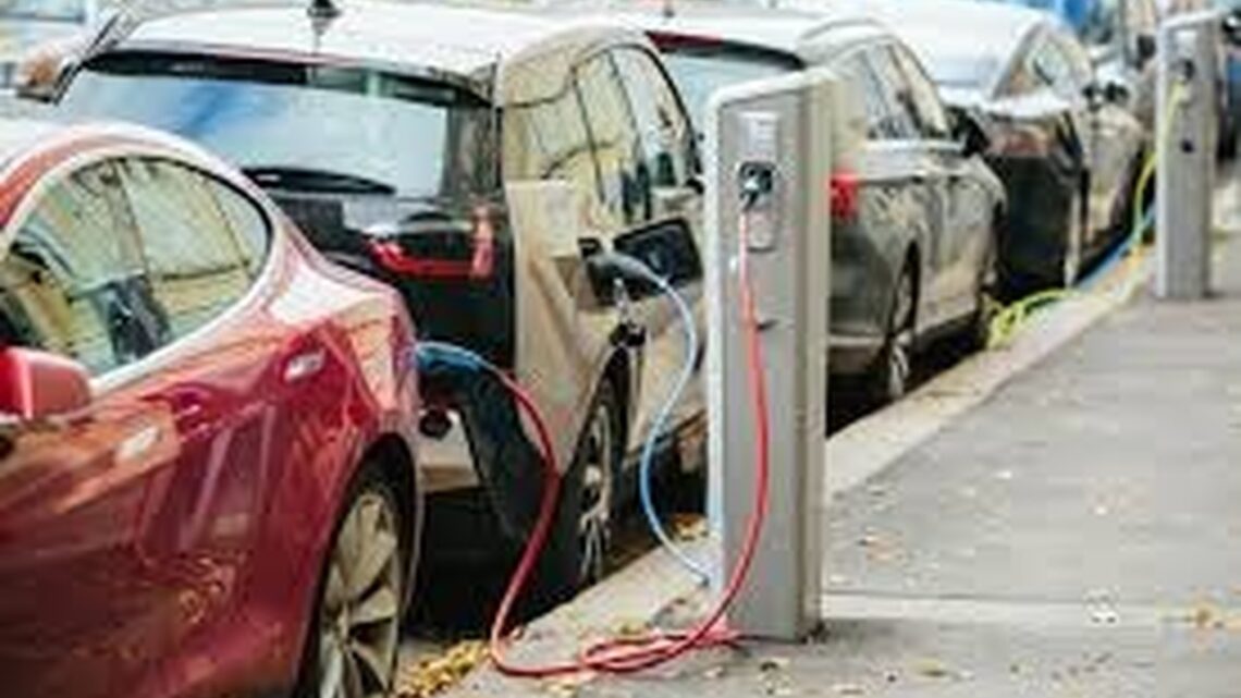 Prefeitura de Chapecó encaminha projeto para instalação de pontos de recarga para veículos elétricos ou híbridos Prefeitura de Chapecó encaminha projeto para instalação de pontos de recarga para veículos elétricos ou híbridos