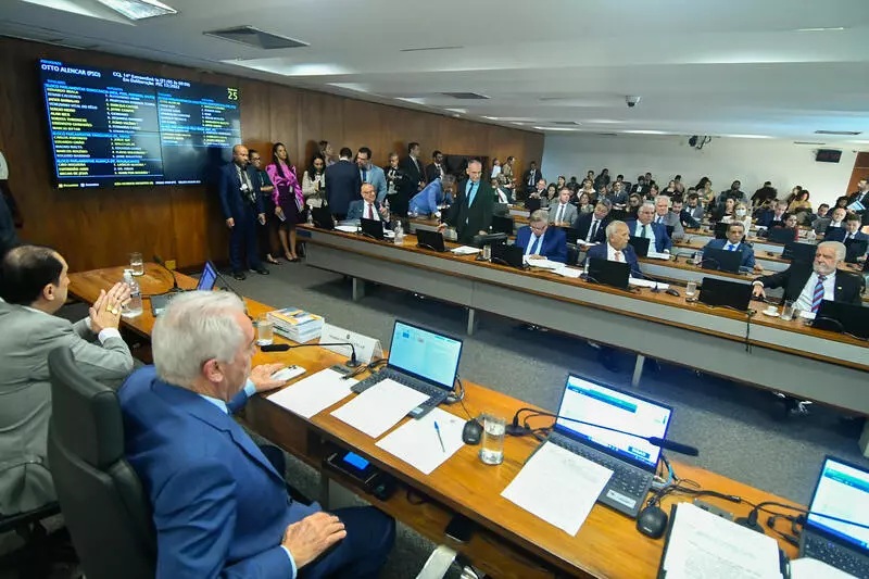 CCJ do Senado aprova o fim da reeleição para prefeitos, governadores e presidente CCJ do Senado aprova o fim da reeleição para prefeitos, governadores e presidente
