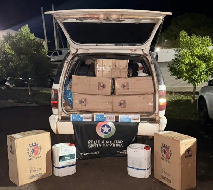 PF e PM de Santa Catarina apreendem 580 litros de agrotóxicos e 7 mil maços de cigarros contrabandeados PF e PM de Santa Catarina apreendem 580 litros de agrotóxicos e 7 mil maços de cigarros contrabandeados