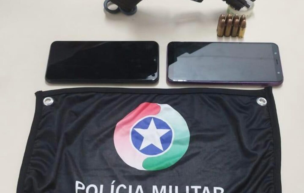 Polícia Militar apreende arma de fogo em Herval D’Oeste durante operação Força Total Polícia Militar apreende arma de fogo em Herval D’Oeste durante operação Força Total