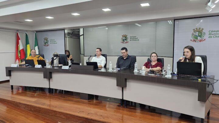 Vereadores recebem equipe do CAPS AD III para acompanhar serviços de atenção psicossocial em Chapecó