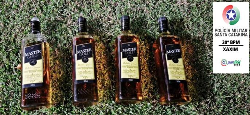 Dois homens são presos por furto de bebidas alcoólicas em Xaxim Dois homens são presos por furto de bebidas alcoólicas em Xaxim