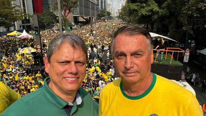 “Se me derem 50% da Câmara e 50% do Senado, eu mudo o destino do Brasil”, diz Bolsonaro