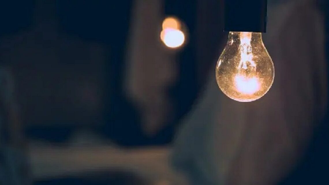 Conta de luz ‘gratuita’ vai ter impacto de mais de R$ 4 bilhões no bolso dos brasileiros Conta de luz ‘gratuita’ vai ter impacto de mais de R$ 4 bilhões no bolso dos brasileiros