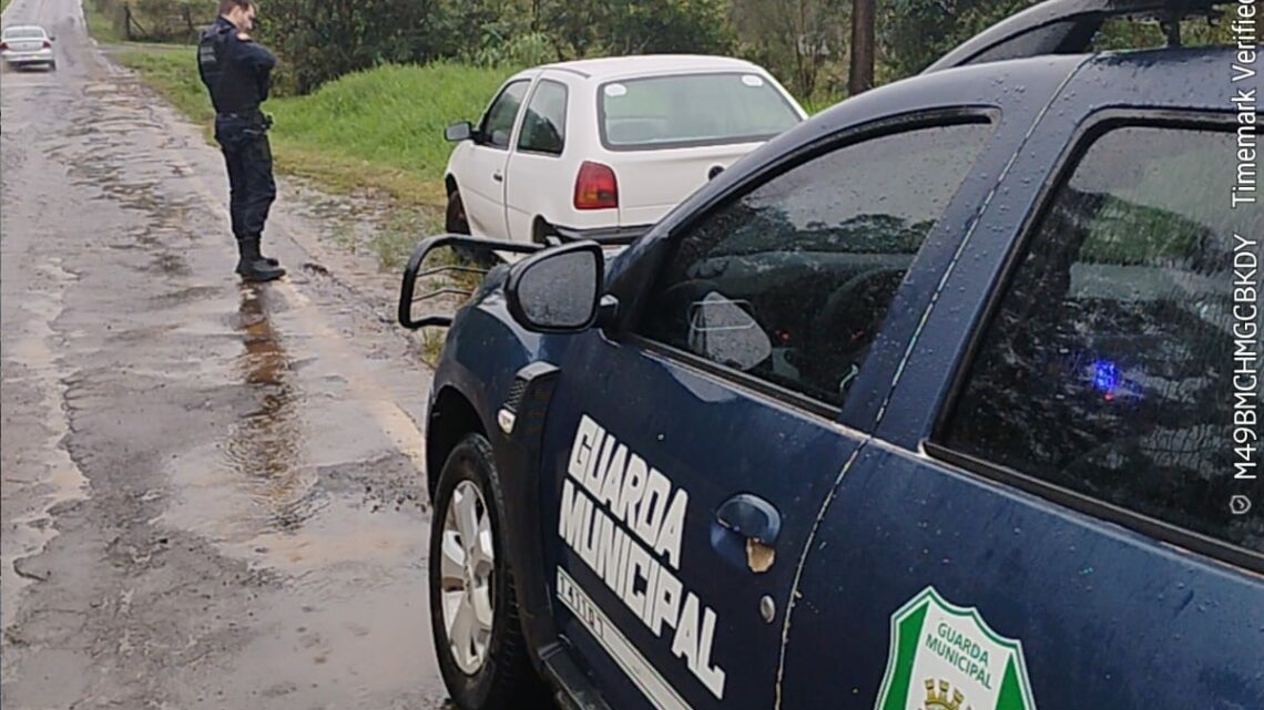 Polícia Municipal de Chapecó recupera três veículos furtados em ações distintas Polícia Municipal de Chapecó recupera três veículos furtados em ações distintas