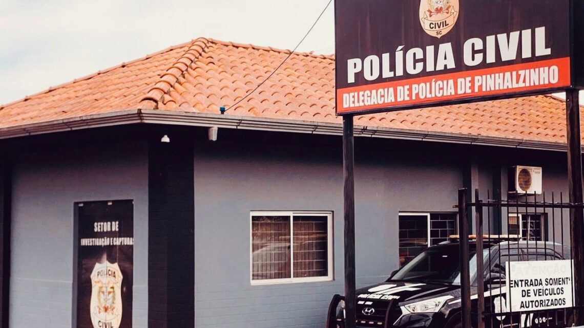 Polícia Civil de Pinhalzinho conclui investigação e indicia donos de clínica odontológica por estelionato; veja o vídeo Polícia Civil de Pinhalzinho conclui investigação e indicia donos de clínica odontológica por estelionato; veja o vídeo