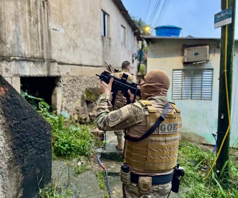 Polícia Civil deflagra operação “Água de Pedra” e cumpre 37 mandados de busca e apreensão Polícia Civil deflagra operação “Água de Pedra” e cumpre 37 mandados de busca e apreensão